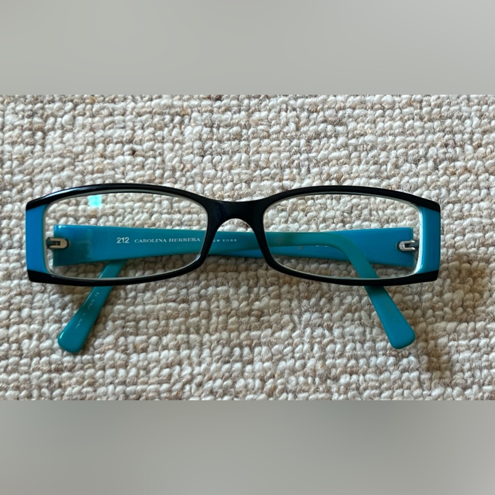 Carolina Herrera 212 glasses